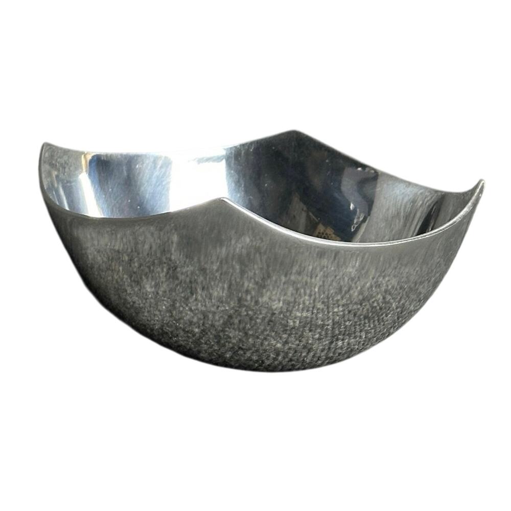 Vintage 80s sculptural post modern polished silver metal console bowl 3x6 India